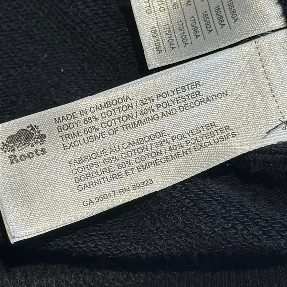 Roots Black 1/4 Zip Up Sweatshirt Size Large - Picture 6 of 6